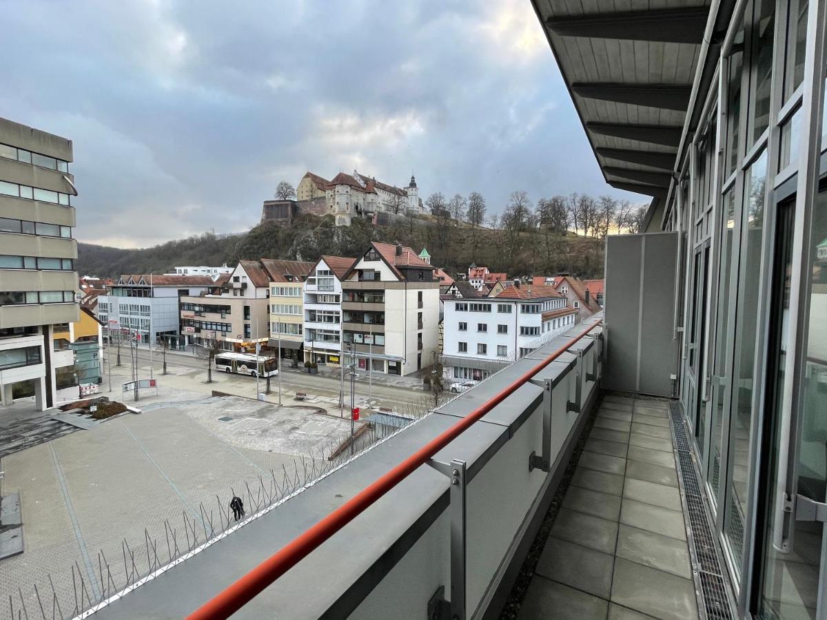 Premium Penthouse Wohnung Mit Schlossblick Zentral In Heidenheim Mit Tiefgarage 외부 사진