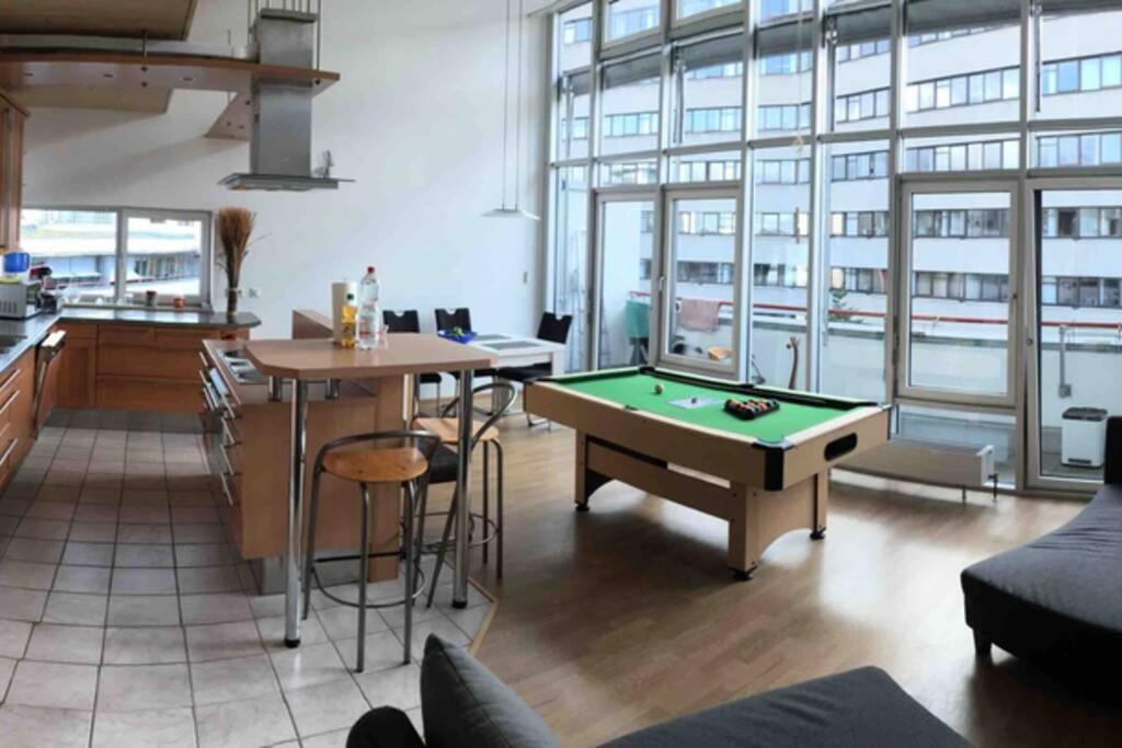 Premium Penthouse Wohnung Mit Schlossblick Zentral In Heidenheim Mit Tiefgarage 외부 사진
